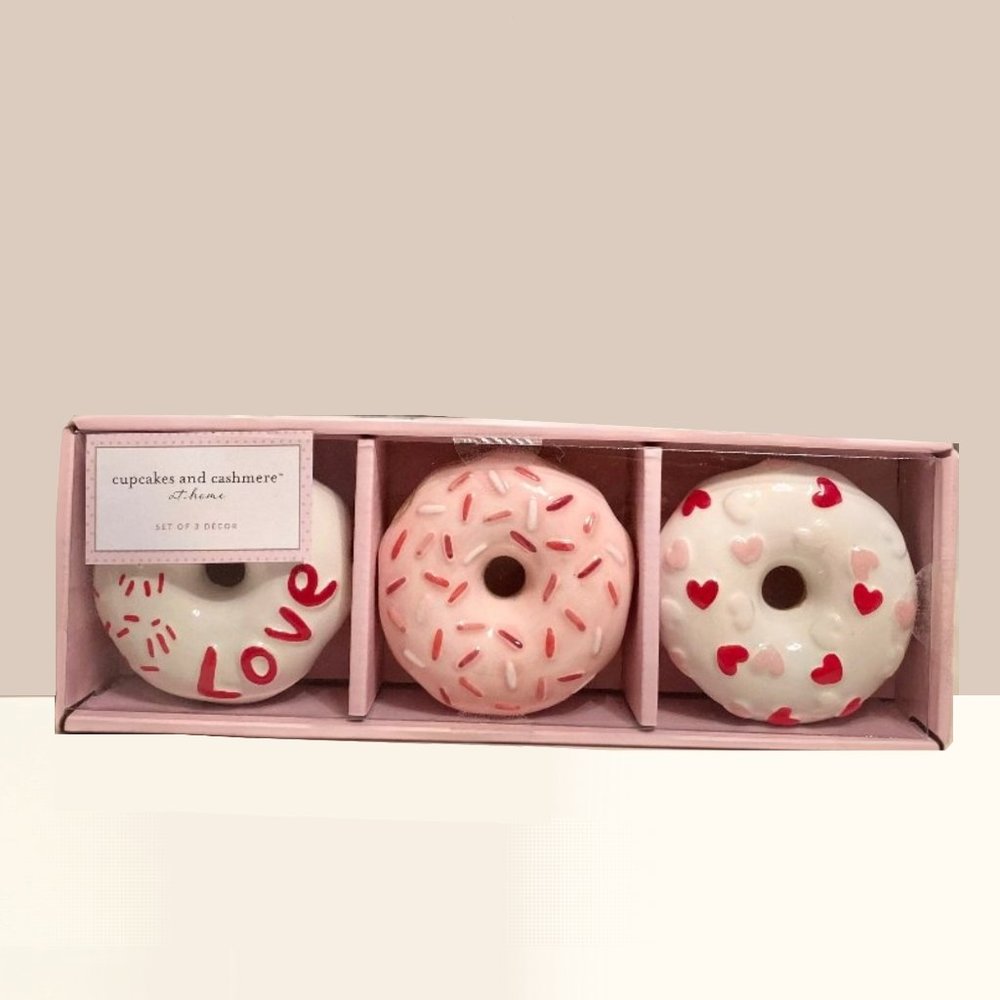 Cupcakes and Cashmere Valentines Day Donuts